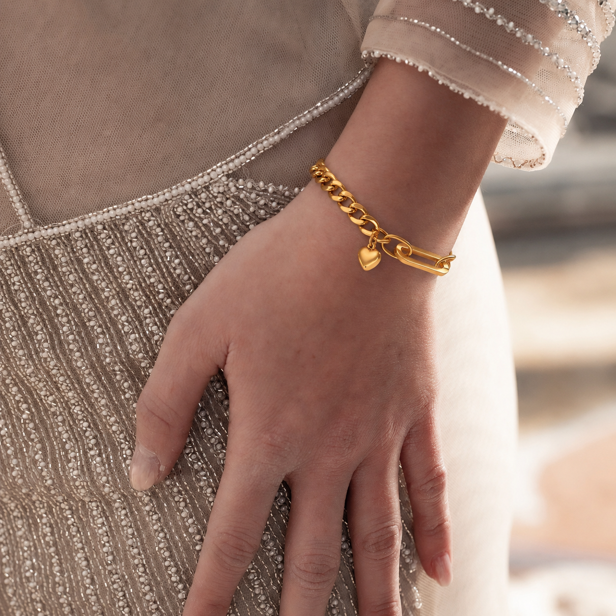 Valora Heart Link Bracelet
