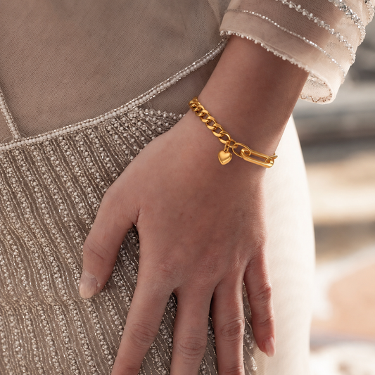 Valora Heart Link Bracelet