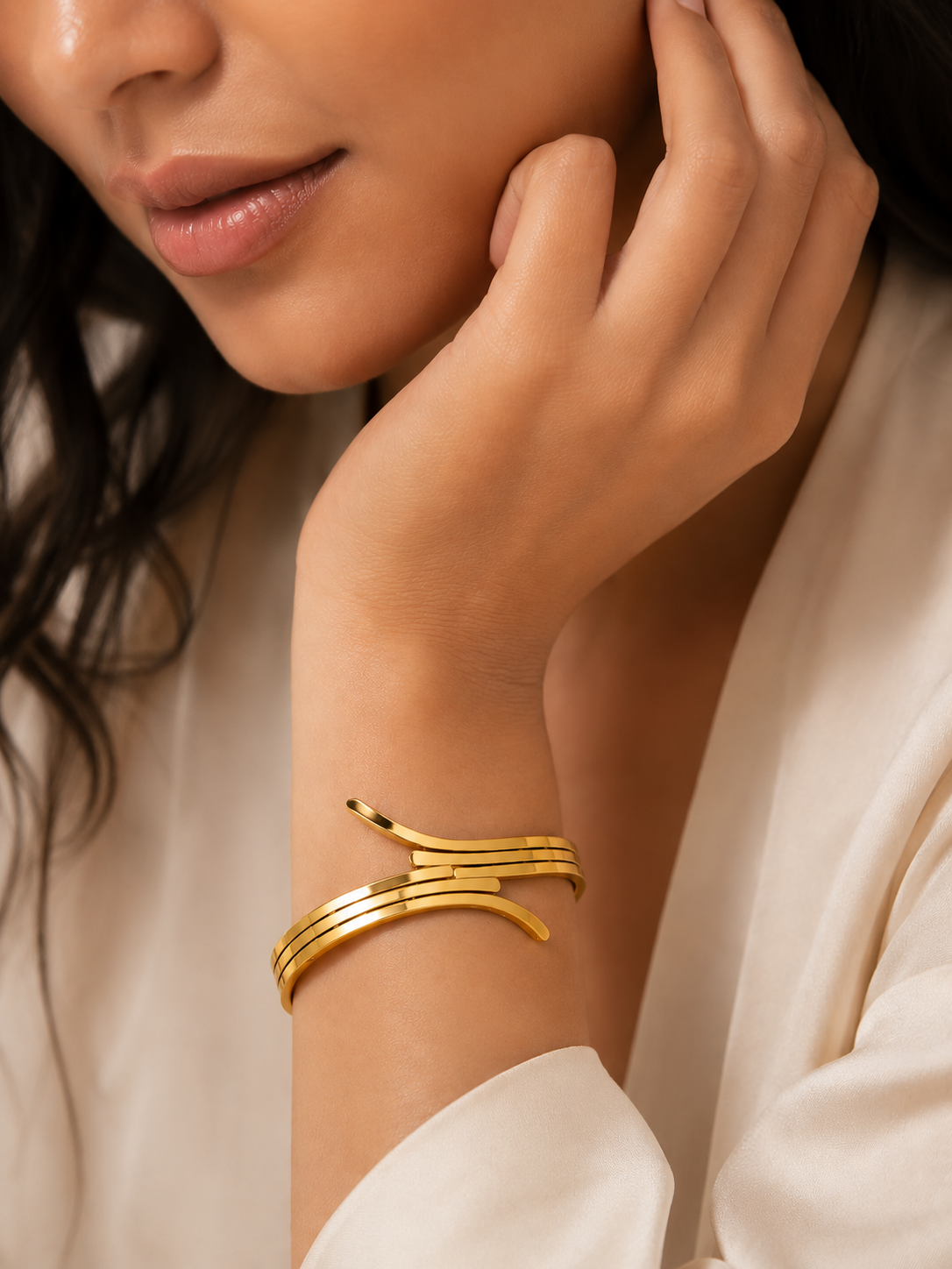 Elan Wave Bracelet